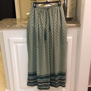 Maxi skirt